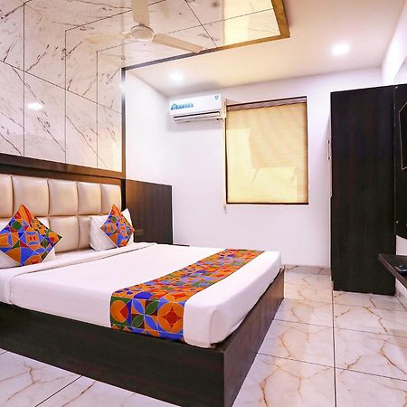 Fabhotel Grand Sparrow Tajganj Exterior photo